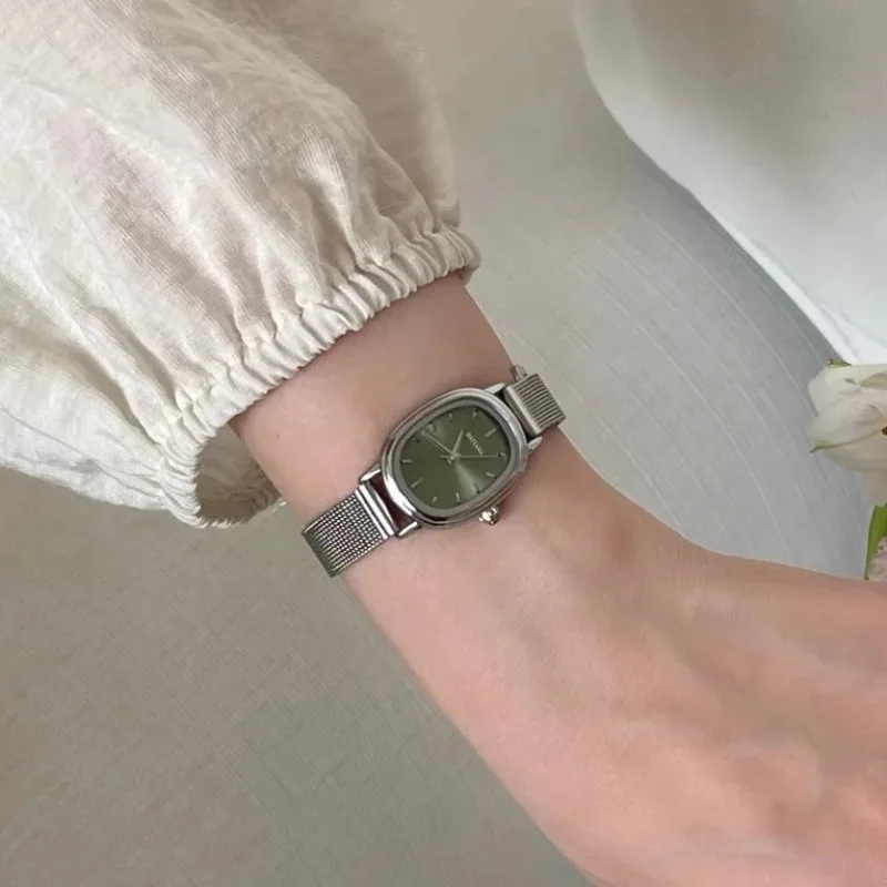 Luxury Watch With Green Dial - Piccolo quadrante ovale verde orologio semplice